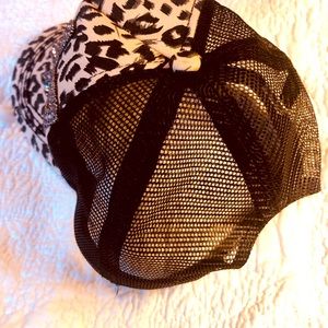 Leopard trucker baseball hat.